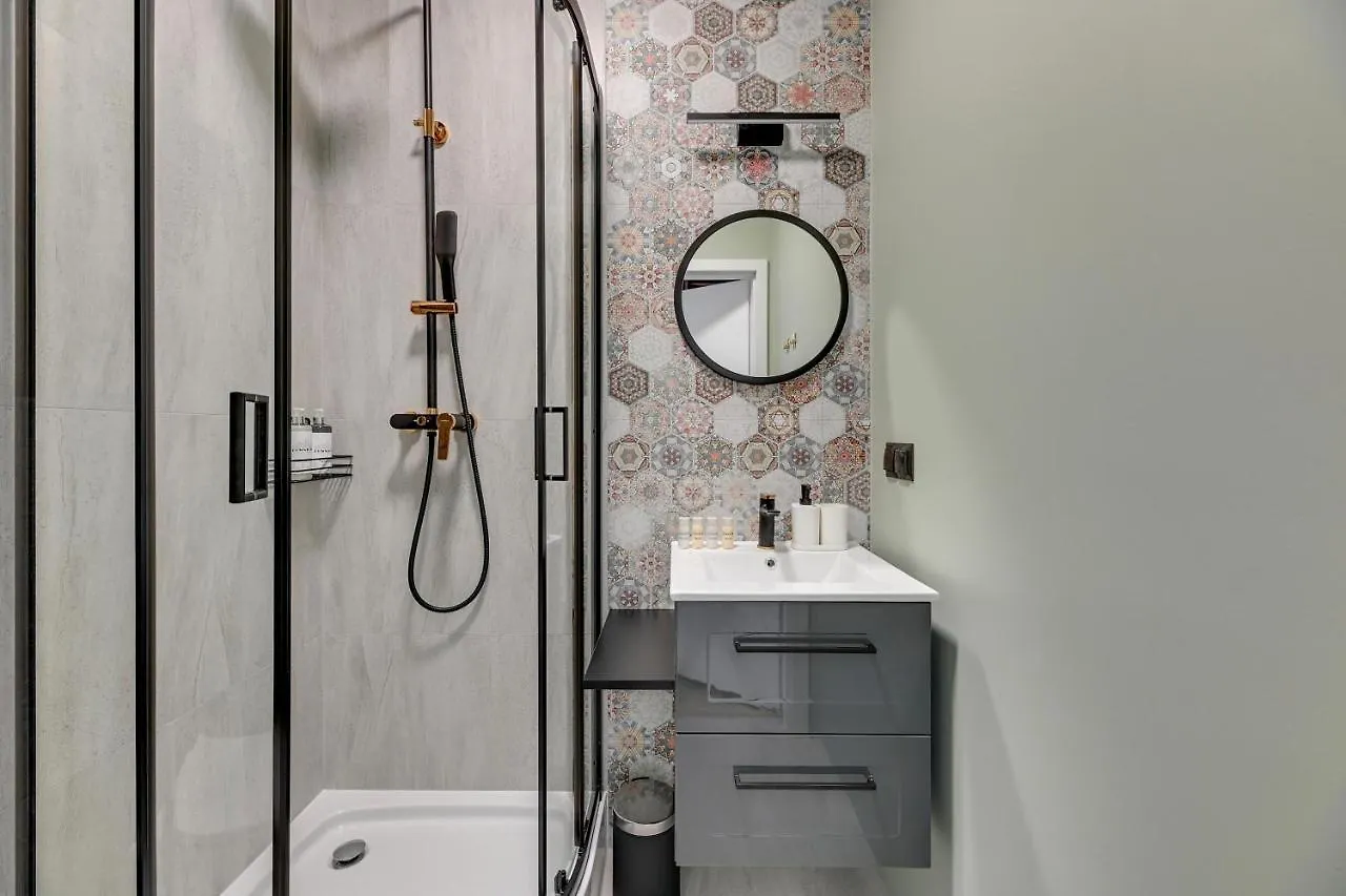 City Center Garden Gates Boutique By Downtown Apartments Danzica